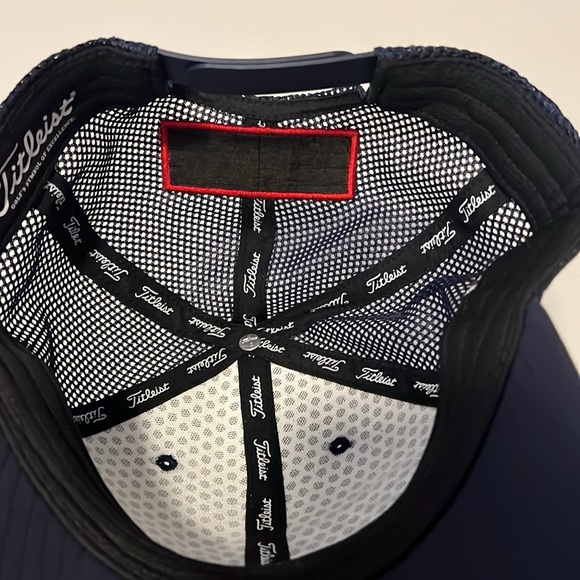 Titleist Tour Performance Mesh Hat, Navy BNWOT - Picture 7 of 8